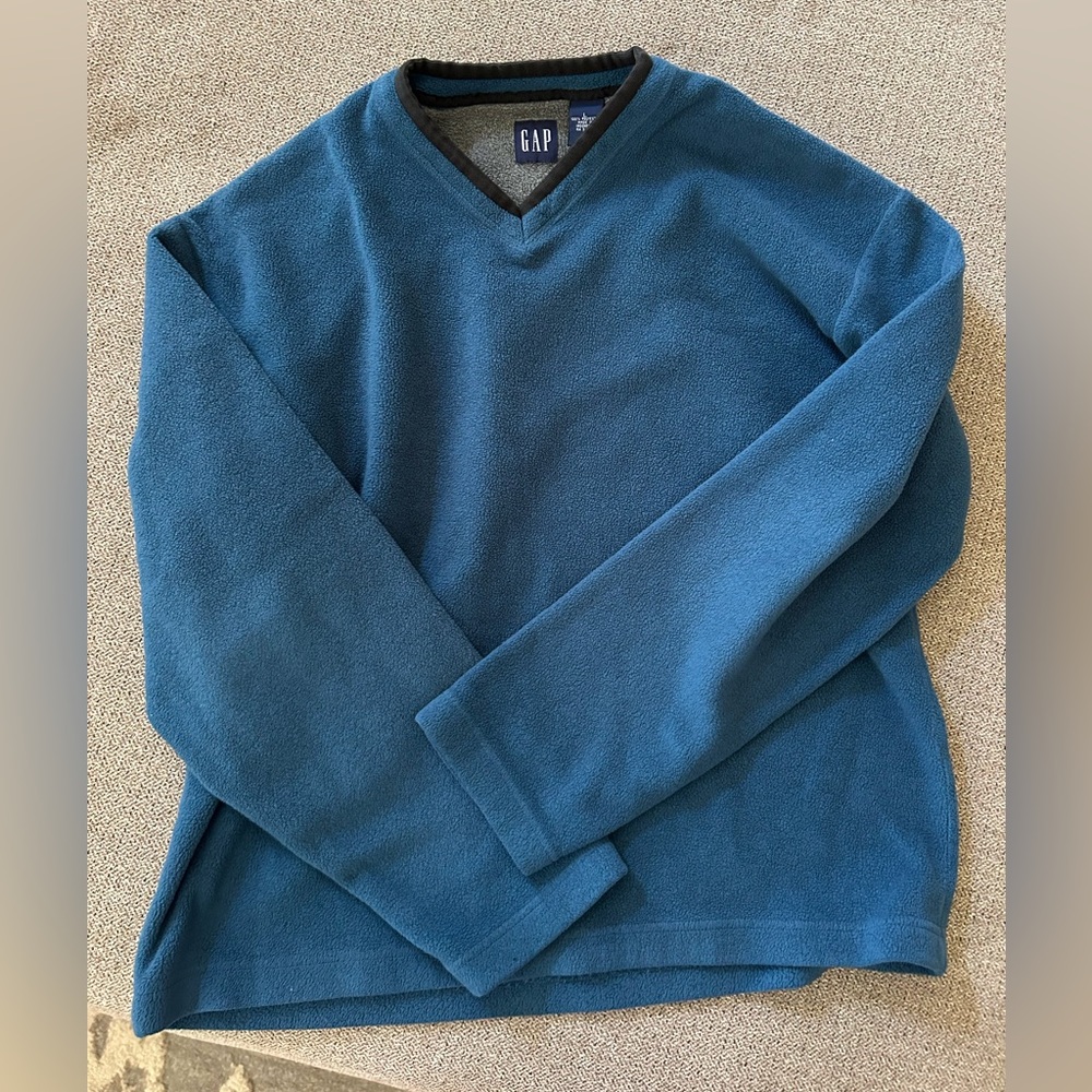 Men’s GAP Fleece Sweatshirt